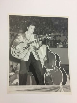 Elvis Presley In Buffalo Vintage 8 X 10 Black And White Photo April 1957
