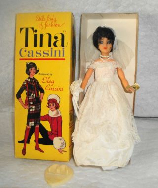 Tina Cassini Bride Doll,  Outfit,  Wrist Tag And Stand