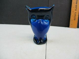 Vintage Mid - Century Modern Viking Art Glass Owl Paperweight Blue