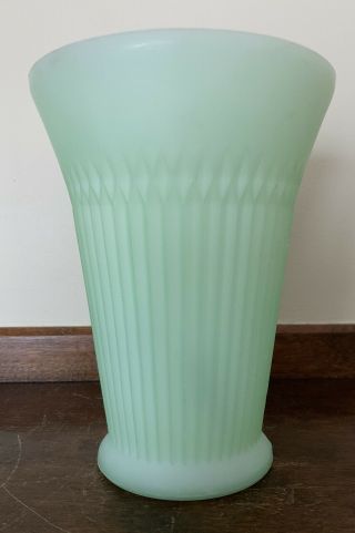 Vintage Art Glass Light Green Custard Glass Vase 5” Wide 6.  5” Tall Unmarked