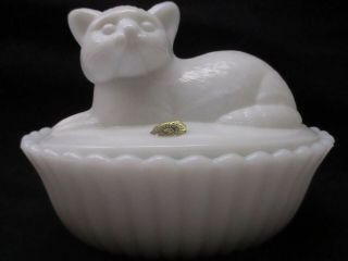 Vintage Westmoreland Milk Glass Cat On Basket Covered Candy / Trinket Dish