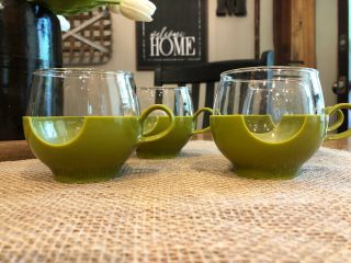 VINTAGE SET OF 4 PYREX AVOCADO GREEN PLASTIC AND GLASS COFFEE CUPS 2