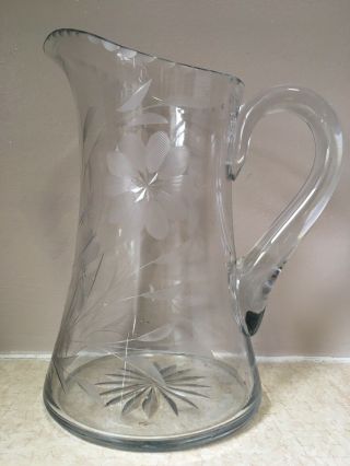 Clear Glass Pitcher Etched Daisies Flowers 8 1/2 " Crimped Star Bottom Perfect