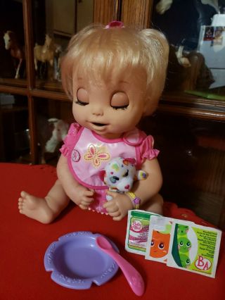 Baby Alive 2006 Soft Face Doll & Accessories Talks Eats & Poops