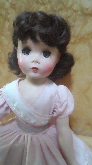 1950s 18 inch Madame Alexander Maggie Walker doll 2