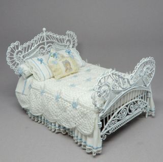 Vintage Artisan Metal Wicker Bed W Blue & White Quilt Dollhouse Miniature 1:12