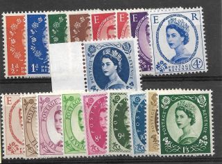 Great Britain Gb 1958 Crowns Set (all 18v) On Cream Paper.  Sg 570 - 86 (var) Um/mnh