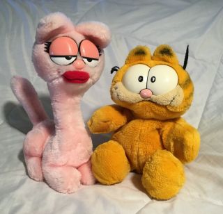 Vintage Garfield Dakin Plush Lot; 9” Sitting Garfield Hand Puppet,  11” Arlene