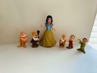 Disney Princess Snow White 5 Dwarfs Polly Pocket Doll,  Magiclip Dress