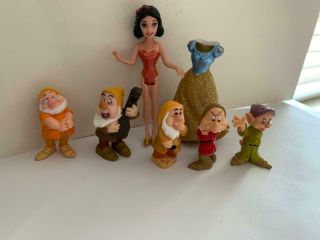 Disney Princess snow white 5 Dwarfs Polly Pocket doll,  Magiclip DRESS 2