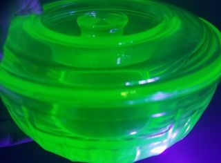 Vaseline Uranium Green Depression Glass Refrigerator Dish With Lid