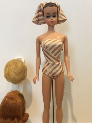 Vintage Fashion Queen Barbie Doll W/wigs Gorgeous