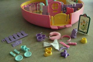 1992 Lucy Locket Polly Pocket Bluebird Toys Carry N Play Dream Home