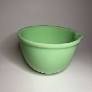 Vintage Jadeite Mixing Bowl With Spout Unmarked
