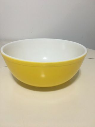 Vintage Pyrex 4 Quart Mixing Bowl Primary Yellow 404
