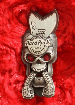 Hard Rock Cafe Pin Gothenburg 3d Skull Gem Stone Eyes Guitar Skandinavian Jewel