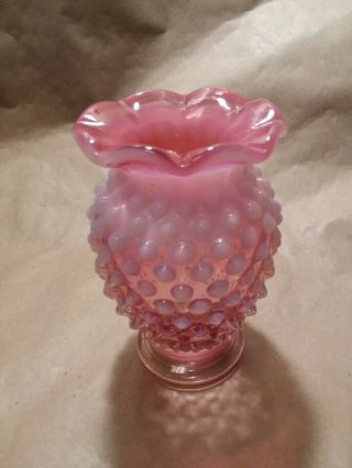 Vintage Fenton Cranberry Opalescent Hobnail Ruffled Top 3.  75 " Vase