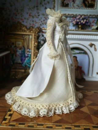 Dollhouse Miniature Artisan Antique Ladies Bridal Or Ball Gown Dress Form 1:12