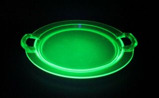 Very Simple But Stunning Vintage Uranium Glass Handled Cake Plate