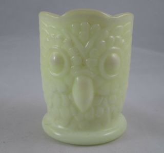 Pv02184 Glass Bob St Clair Owl Toothpick Holder - Lemon Custard