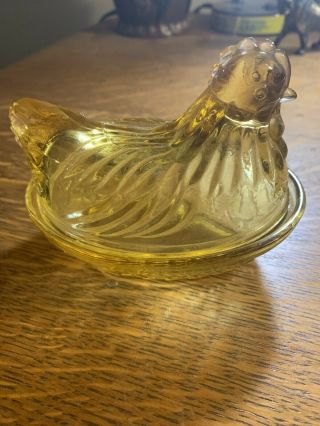 Vintage Glass Chicken Hen On A Nest Covered Candy Dish