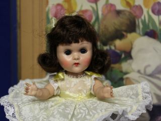 Vogue Ginny Mlw Brunette 1956 Doll Cute