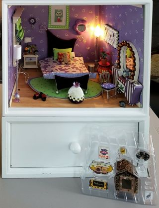 American Girl Ag Minis Illuma - Room: Purple Room With Cat Accessories & Drawer
