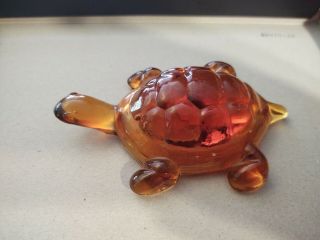 Vtg Viking Glass Amber Turtle Animal - Paperweight