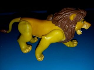 Fighting Action Pvc Figure Of Disney Lion King Mufasa With Moving Legs & Mouth