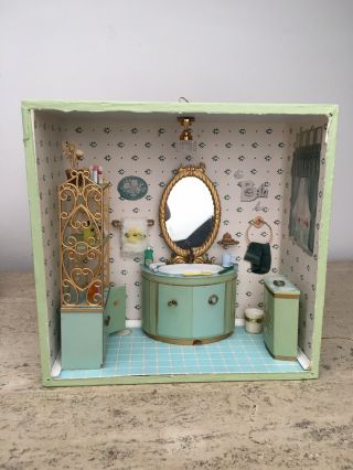 Vintage Ideal Petite Princess Miniature Doll House Furniture Bathroom Diorama