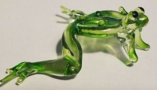Adorable Tiny 3/4 " Hand Blown Art Glass Frog Mini Miniature Figurine Green