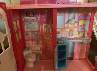 2009 Mattel Barbie Glam Vacation Beach House Fold Out N ' Go Portable 3