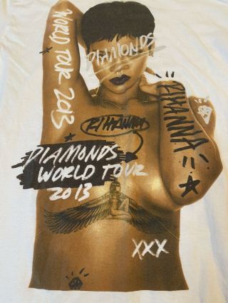 Rhianna Diamonds World Tour 2013 T Shirt Extra Large