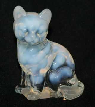 Fenton White Opalescent Glass Sitting Cat Figurine 3 3/4 " Tall