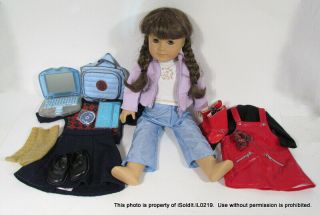 Vintage American Girl Doll Pleasant Co.  Molly Mcintire W/ 3 Outfits,  Laptop,