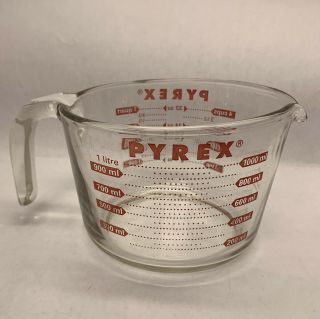 Pyrex Glass 4 Cup - 1 Quart - 1 Liter Measuring Cup Red Graphics 2
