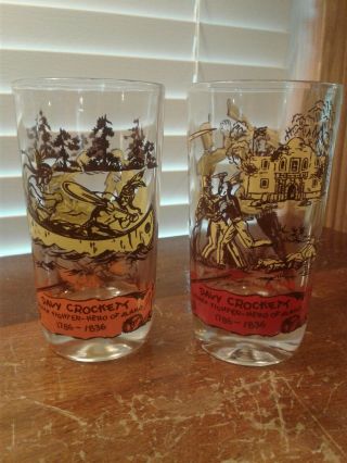Set Of Two Davy Crockett Indian Fighter - Hero Of Alamo 1786 - 1836 Water Glasses