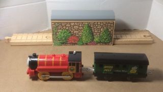 Thomas And Friends Wooden Railway Covred Bridge & Trackmaster Victor & Car
