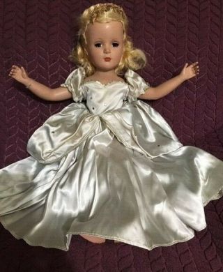 Cinderella: Vintage 20 " Madame Alexander Doll