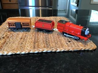 Trackmaster Thomas & Friends " James " 2009 Motorized Train Cattle Car