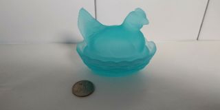 Vintage Westmoreland Frosted Blue Miniature Chicken Hen On Nest 4 " Long