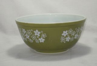 Vintage Pyrex Spring Blossom Green Crazy Daisy Mixing Bowl 2 1/2 Quart 403