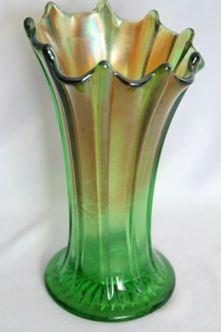ANTIQUE VINTAGE NORTHWOOD GREEN OPALESCENT RIBBED CARNIVAL GLASS VASE 7 - 5/8 