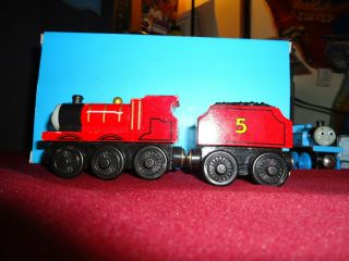 Thomas The Train James And Tender Wooden Magnetic 2 Car Set