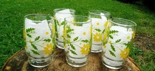 Set Of 5 Vintage Juice Glasses Yellow & White Daisies Libbey Footed 3 3/4 " Tall