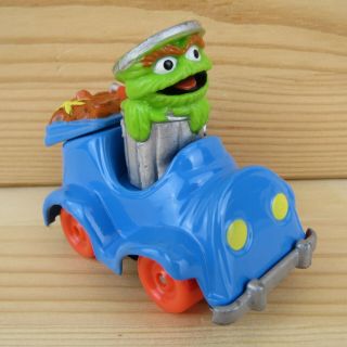 Oscar The Grouch - Sesame Street - Vintage 1987 Playskool 3 " Die - Cast Car