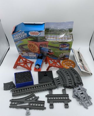 Fisher - Price Thomas & Friends Trackmaster 2 - In - 1 Track Builder Set