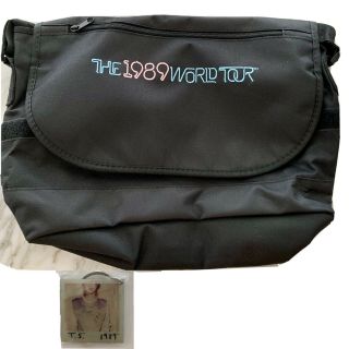 Taylor Swift 1989 World Tour Messenger Bag Keychain Vip Concert Merch