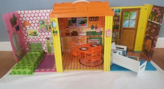 Vintage 1973 Barbie Country Living Home House With Furniture Bed Table Chairs