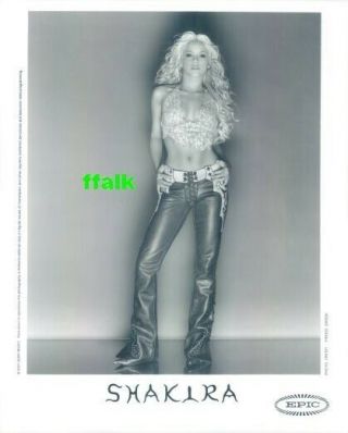 Press Photo: Shakira 8x10 B&w 2001